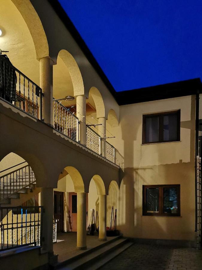 Studio Central Square Gospić Exterior foto